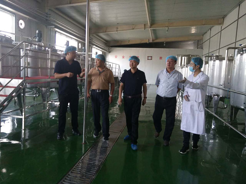 寧夏農(nóng)牧廳農(nóng)產(chǎn)品加工局局長郭德寶蒞臨寧夏岳氏集團調研