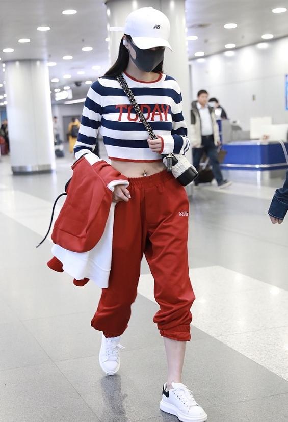 最新穿臍環(huán)時(shí)尚，你的個(gè)性之選！