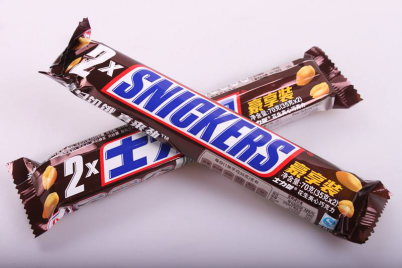 士力架最新廣告臺詞，時代印記的力量之源