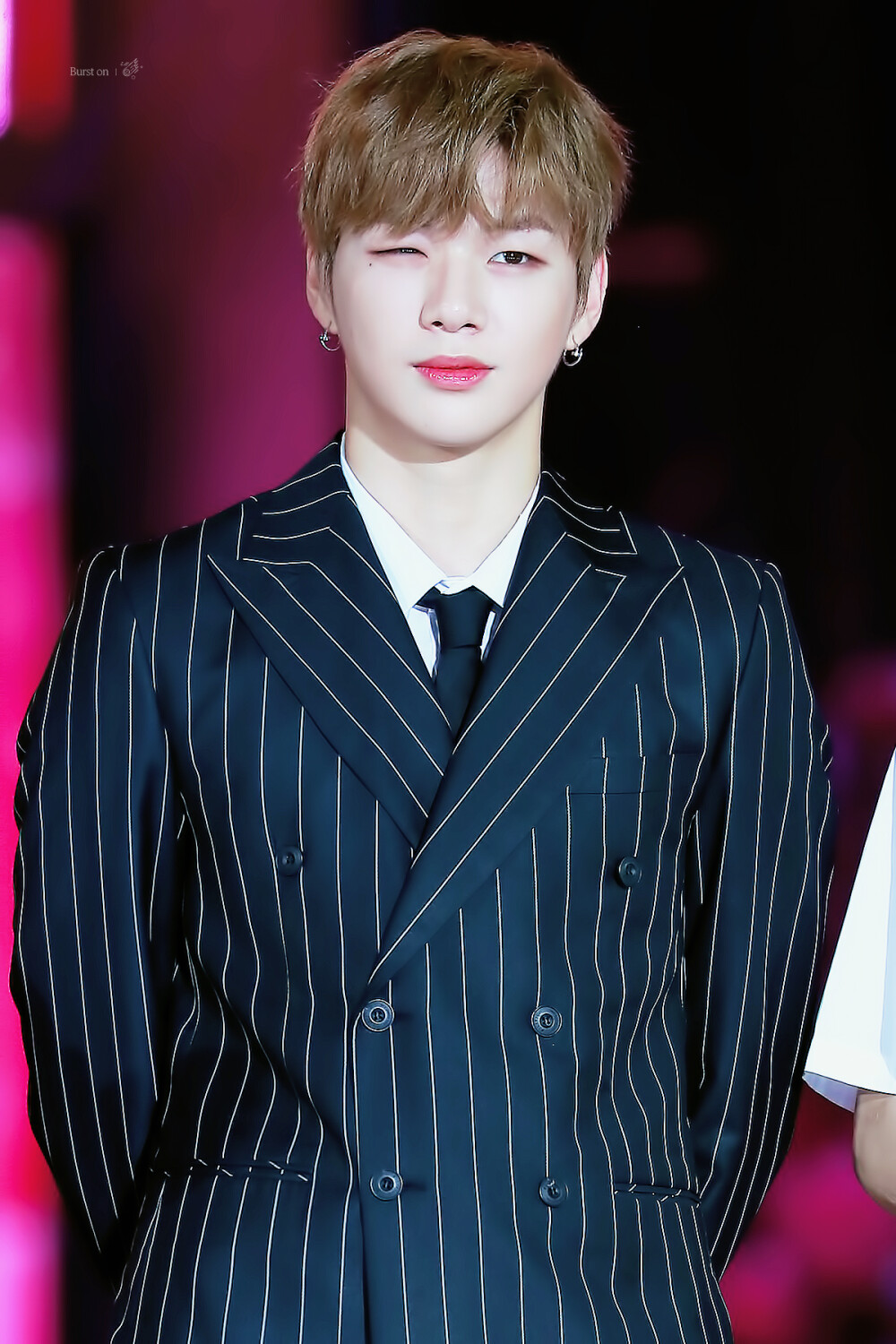 姜丹尼爾最新綜藝節(jié)目，自然美景的治愈之旅探索