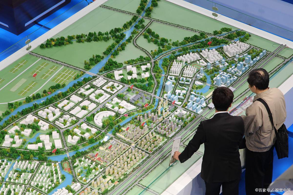 明覺2024最新規(guī)劃，家的溫馨與友情紐帶，未來生活的奇妙展望