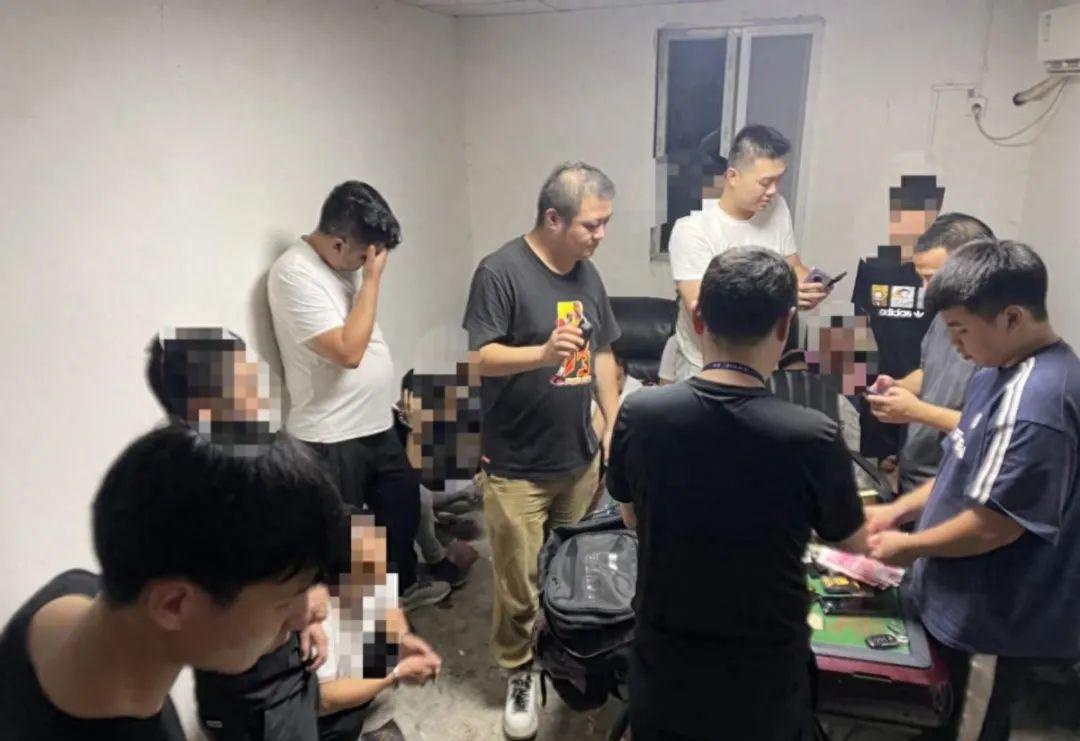 香港澳門六開彩開獎直播,實地數(shù)據(jù)驗證_智能版46.919