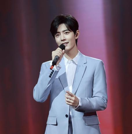 肖戰(zhàn)最新應(yīng)援點亮科技之光，新品璀璨，生活因你而精彩