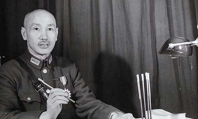 流行詞語最新動態(tài)2024，小巷深處的隱藏瑰寶亮相街頭潮流前線