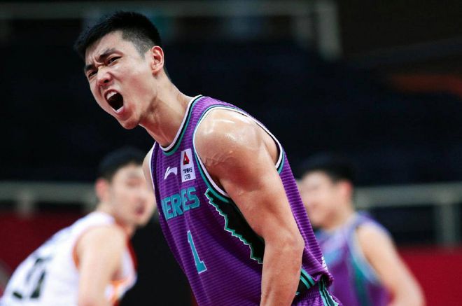 高詩巖最新動(dòng)態(tài)，籃球新星閃耀賽場，影響力持續(xù)擴(kuò)大