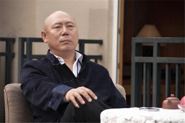 李成儒，從舞臺到熒屏的自信蛻變與成就感滿滿之路