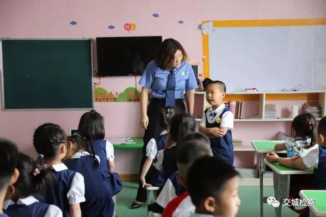 最新東方時事解讀，自然美景背后的探索之旅