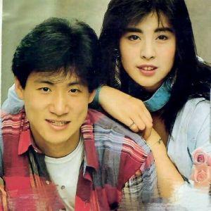 揭秘明星背后的故事，光環(huán)下的真實(shí)身份?