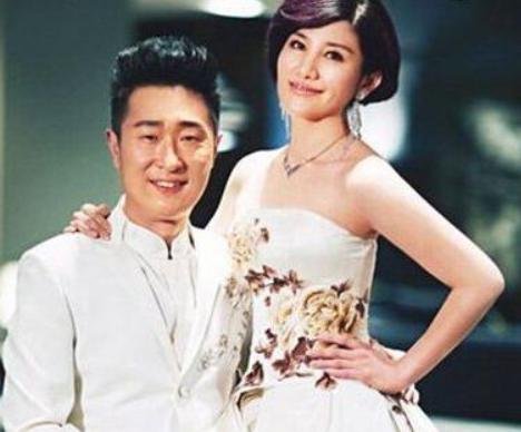 眼睛迷人的男明星魅力無(wú)法抗拒！??