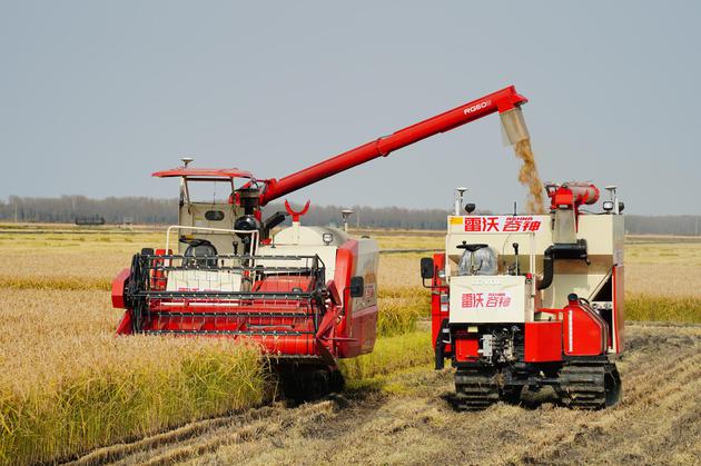 最新農(nóng)業(yè)機(jī)械探秘，小巷深處的農(nóng)業(yè)黑科技揭秘