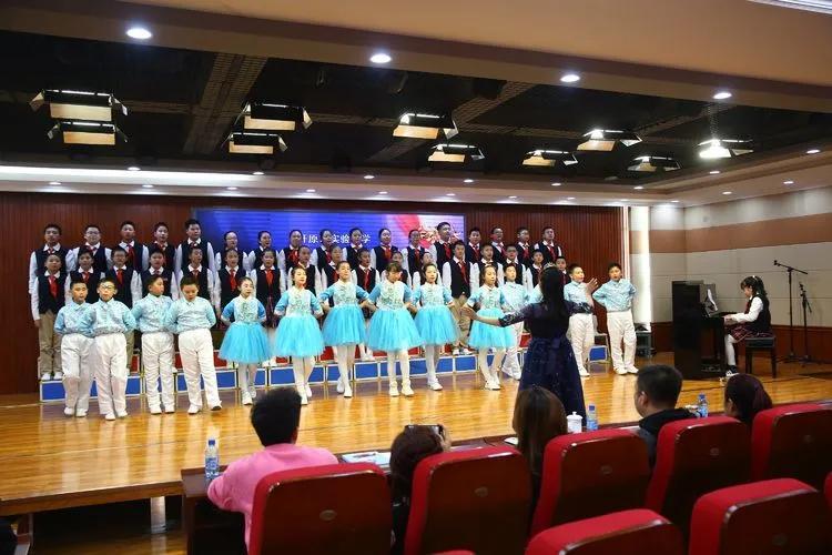 科技與藝術(shù)融合之作，智能合唱助手推薦適合合唱比賽的歌曲