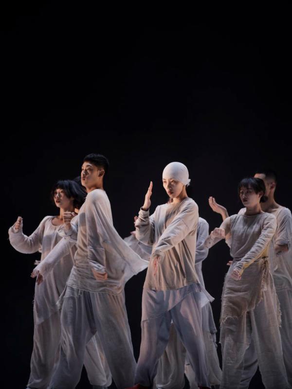 外國(guó)女明星名字大全，自然美景鼓舞之旅的明星閃耀之路