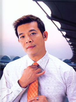 花榮演員探尋小巷隱秘寶藏，特色小店的奇妙故事探索