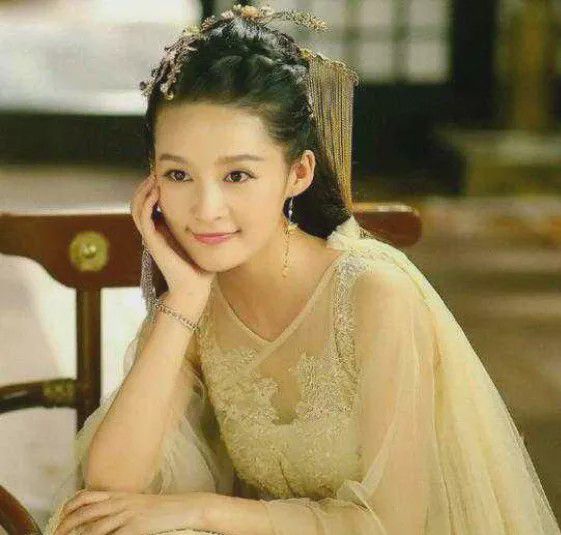 荊小八在楚喬傳中的熱血演繹，傳奇演員展現(xiàn)角色魅力！