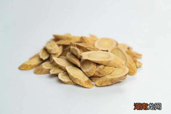 黃芪價格揭秘，黃芪價值背后的友情故事