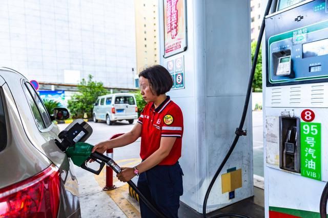 廣安汽油價(jià)格變化中的學(xué)習(xí)之路，自信與成就感的源泉