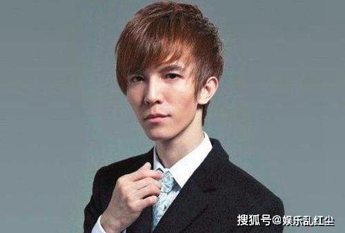 郭敬明最新作品，時代之光下的青春印記