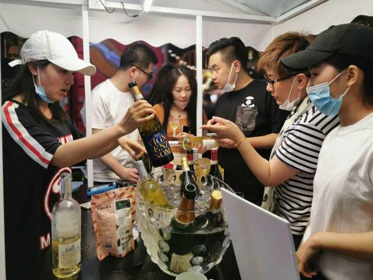 捕魚達人2最新版，小巷神秘寶藏探索與特色小店奇妙之旅