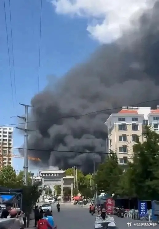 煙臺(tái)大火最新動(dòng)態(tài)，力量與希望的展現(xiàn)——變化中的自信與成就感