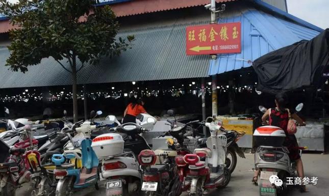 鎮(zhèn)平貼吧科技新品亮相，體驗(yàn)未來生活新紀(jì)元最新動(dòng)態(tài)