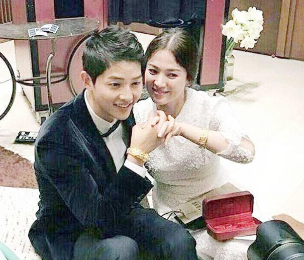 宋慧喬與宋仲基的最新動態(tài)，明星情侶變遷引發(fā)公眾關(guān)注熱議