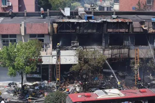杭州爆炸事件最新圖片，溫馨日常小故事回顧