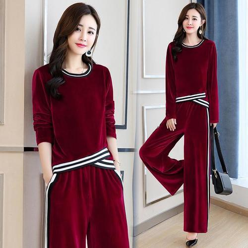 2025秋季女裝流行趨勢(shì)，自信與成長(zhǎng)力量的時(shí)尚變遷