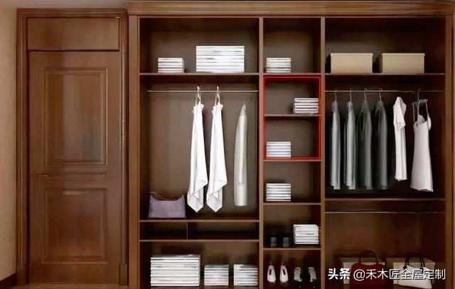 最新衣柜格局揭秘，探索秘密，感受溫馨故事