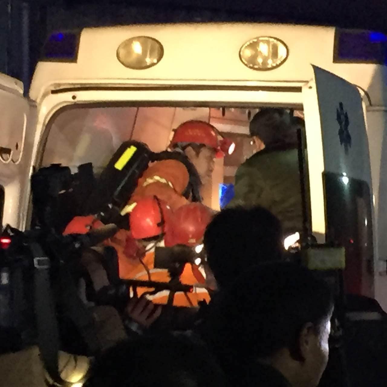 擔(dān)水溝最新動態(tài)，變化中的力量與自信成就感的展現(xiàn)