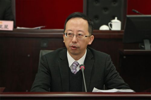 松江區(qū)長引領(lǐng)科技革新，打造未來生活新篇章啟航