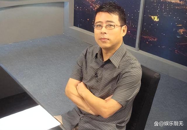 阿丘最新微博，社交媒體時(shí)代的言論自由與責(zé)任探討