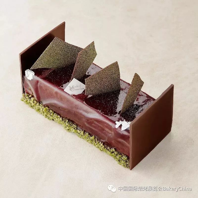 傳統(tǒng)與創(chuàng)新交融，最新三層壽糕的誕生與演繹