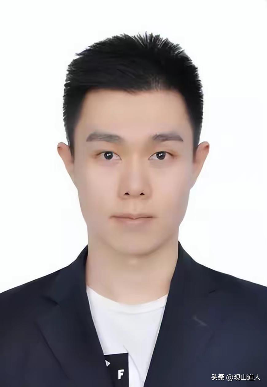 北大女生時(shí)尚搭配與技能提升，最新時(shí)尚包款指南