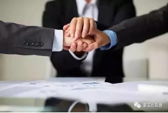 黃金交易最新價格及市場走勢分析，多方觀點(diǎn)與個人立場探討